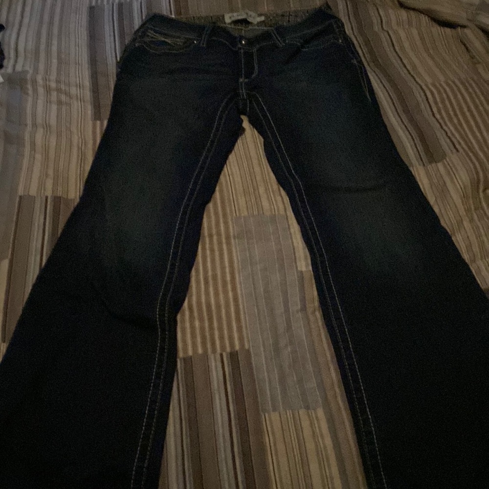 Women’s Ariat Jeans Size 30s. Mid rise, boot cut. Brand new with tags!